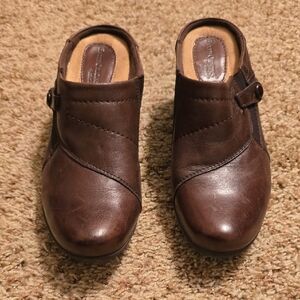 Earth Origins Dark Brown Leather Slip-Ons